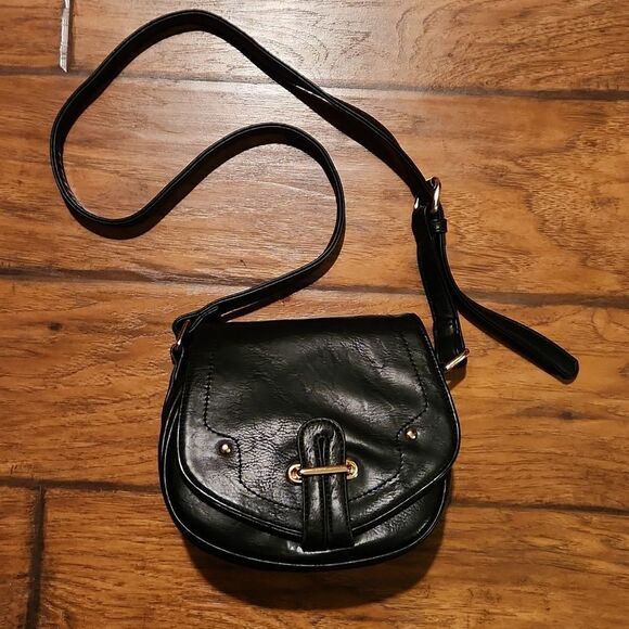 NWOT Charming Charlie black handbag / crossbody with adjustable strap - Picture 1 of 7